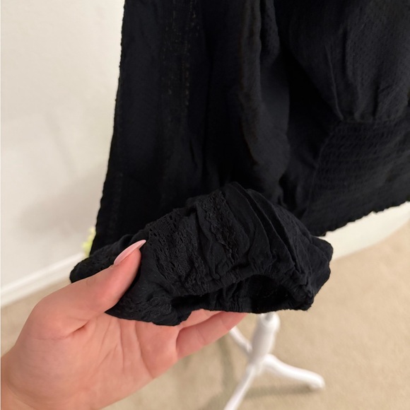 Hollister Black Embellished Long Sleeve Blouse - Picture 6 of 7